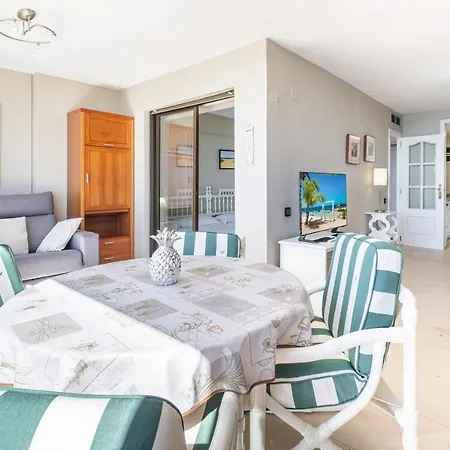 Gemelos 6-c Levante Apartment